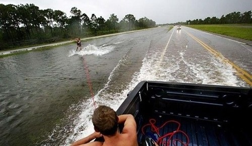 Truck skiing 